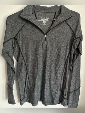Women’s Performance Half-zip